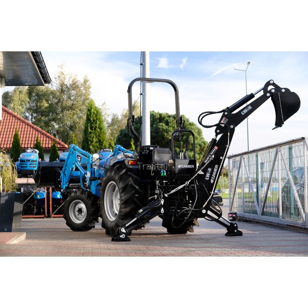 Traktor LS MT3.50 HST s čelním nakladačem LS a bagrem 4FARMER