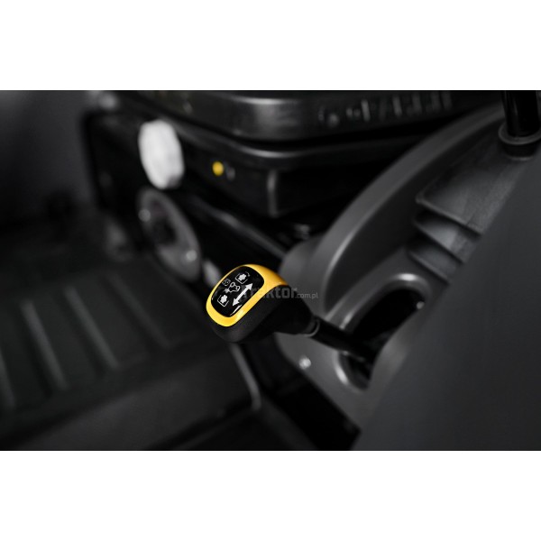 LS Traktor MT3.60 MEC s kabínou a šípovým snežným pluhom 200 cm