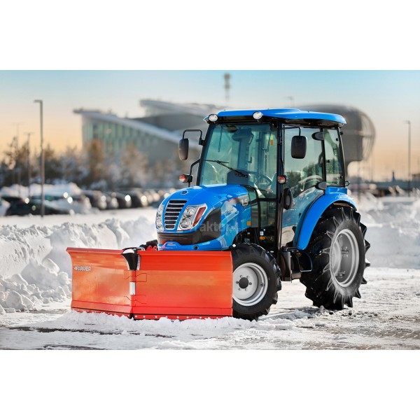 LS Traktor MT3.60 MEC s kabinou a šípovým sněhovým pluhem 200 cm