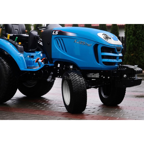 LS Tractor XJ25 HST 4x4 - 24.4 HP with grass wheels