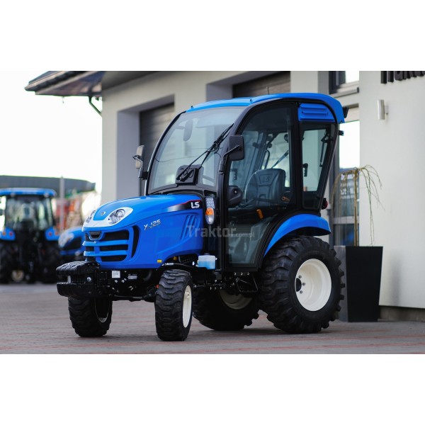 LS Traktor XJ25 HST 4x4 - 24,4 HP s kabínou