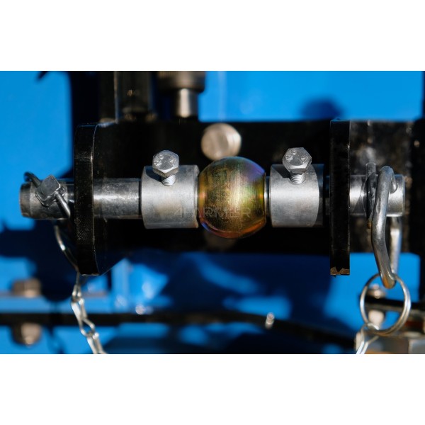 Souffleuse à neige frontale 4FARMER