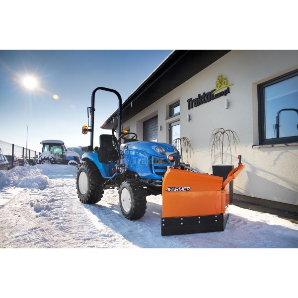 LS-Traktor XJ25 HST 4x4 – 24,4 PS mit Industrierädern und Pfeil-Schneepflug