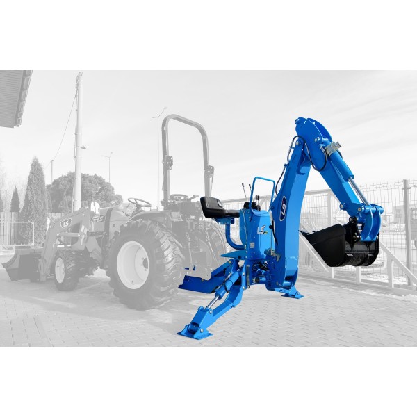 Tractor excavador LB2100 para el tractor LS Tractor MT3