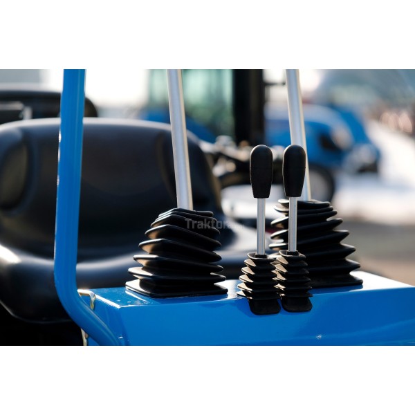 LS Traktor MT3.40 HST s čelným nakladačom a bagrom