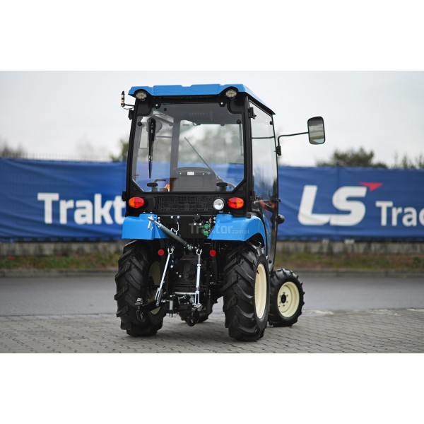 Tracteur LS XJ25 HST avec cabine