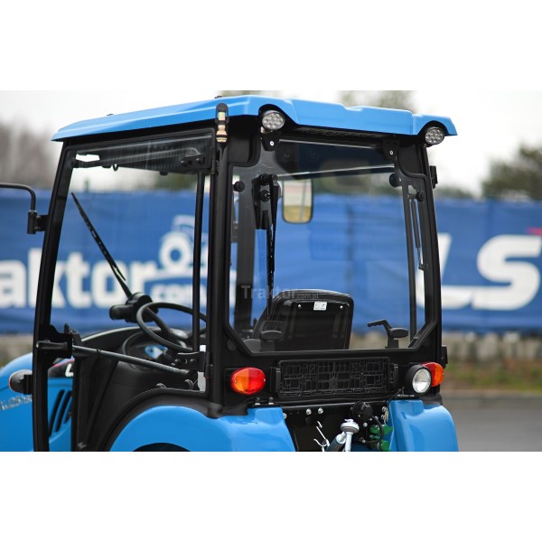 LS Traktor XJ25 HST s kabínou