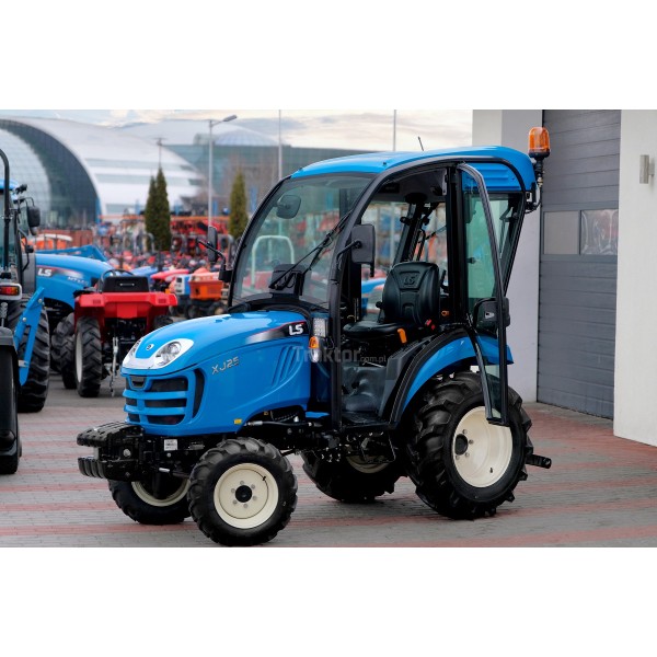 Tractor LS XJ25 MEC con cabina