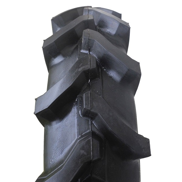 Pneu agricole 9.5-22, 9.50-22, 9.5 - 22, 9.50 - 22, 9.5x22, 9.50x22
