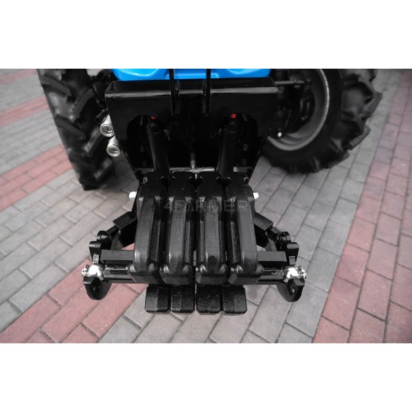 Front linkage mount for mounting 4FARMER weights