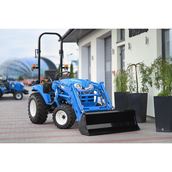 Tracteur LS XJ25 avec boîte de vitesses mécanique et chargeur frontal