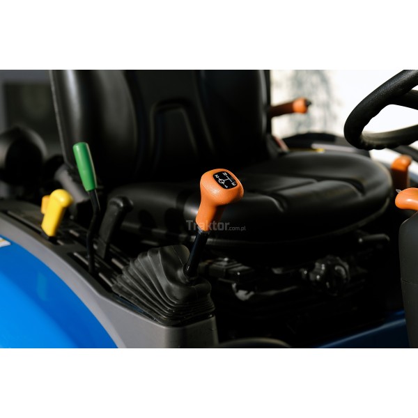 LS-Traktor XJ25 MEC mit Industriereifen
