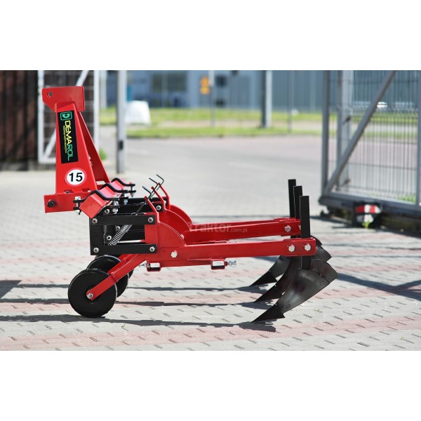 Demarol 3-section, two-row ridger