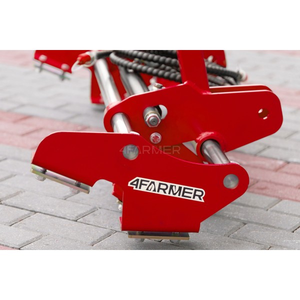 Przesuw hydrauliczny do kosiarki bijakowej EFGC-K 4FARMER | Traktor.com.pl
