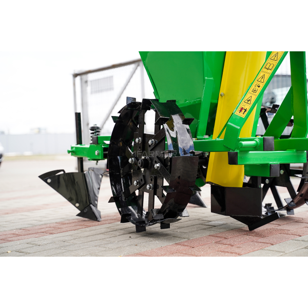 Sadzarka jednorzędowa do sadzenia roślin bulwiastych K1 4FARMER | Traktor.com.pl