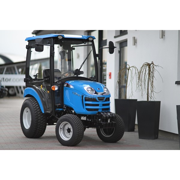 LS Tractor XJ25 HST with cab and grass tires