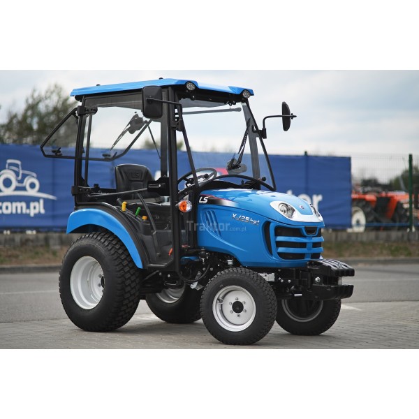 Tractor LS XJ25 HST con cabina y neumáticos para hierba