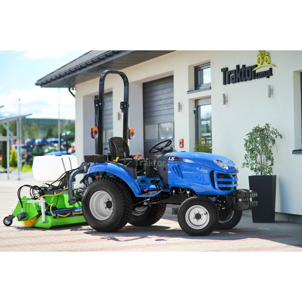 Hydraulický zametač 120 cm za traktor s košem a závlahovou nádobou