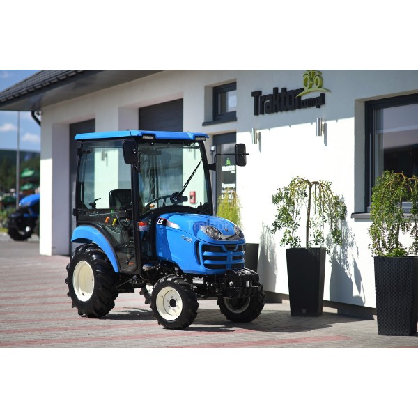 LS Traktor XJ25 MEC mit Kabine