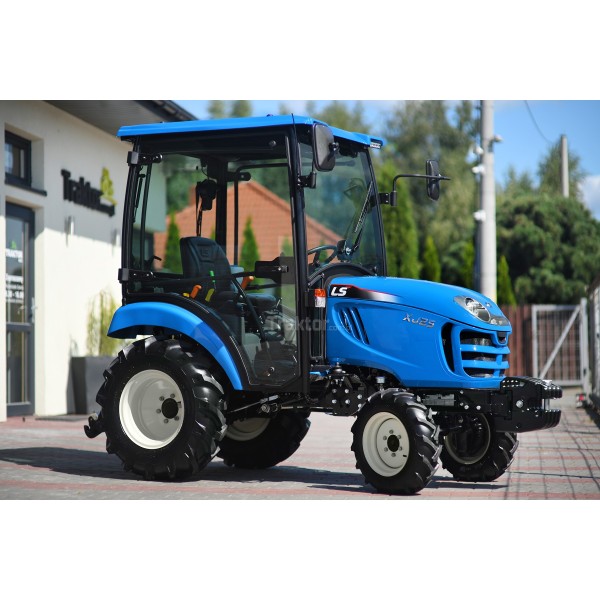 LS Traktor XJ25 MEC s kabínou