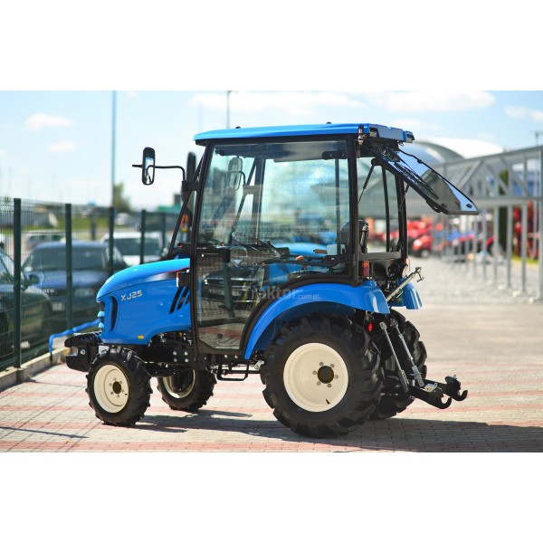 LS Traktor XJ25 MEC mit Kabine