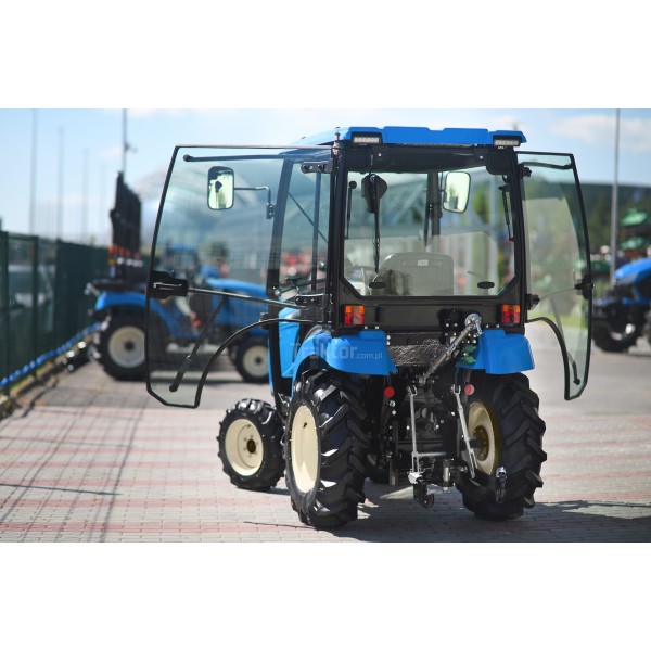 LS Traktor XJ25 MEC s kabínou
