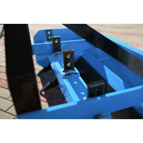Niveleuse, niveleuse pour tracteur 5BS 153 cm 4FARMER (bleu)