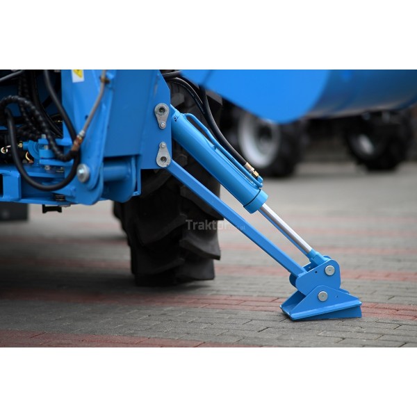 Excavator for tractor LW-6 4FARMER