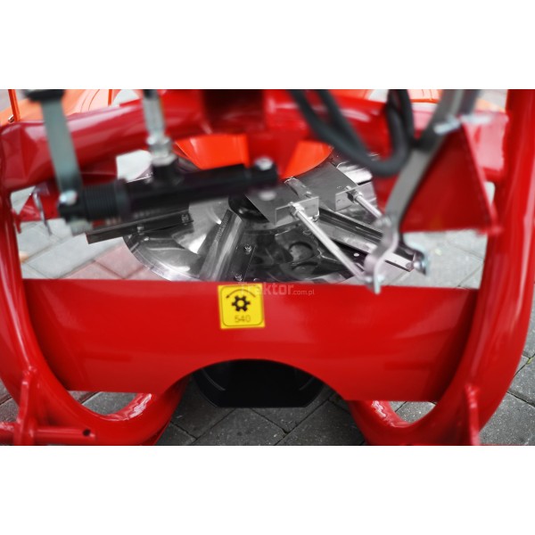Sypač písku/soli s hydraulikou S-200 Strumyk | cena |