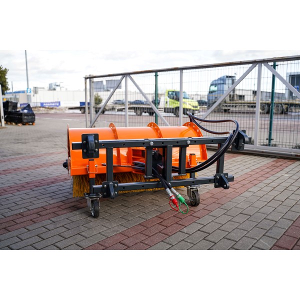 Balayeuse 120 cm pour tracteur T 804/0, hydraulique (TUR) 4FARMER