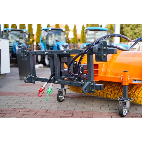 Kehrmaschine 120 cm für Traktor T 804/0, hydraulisch (TUR) 4FARMER