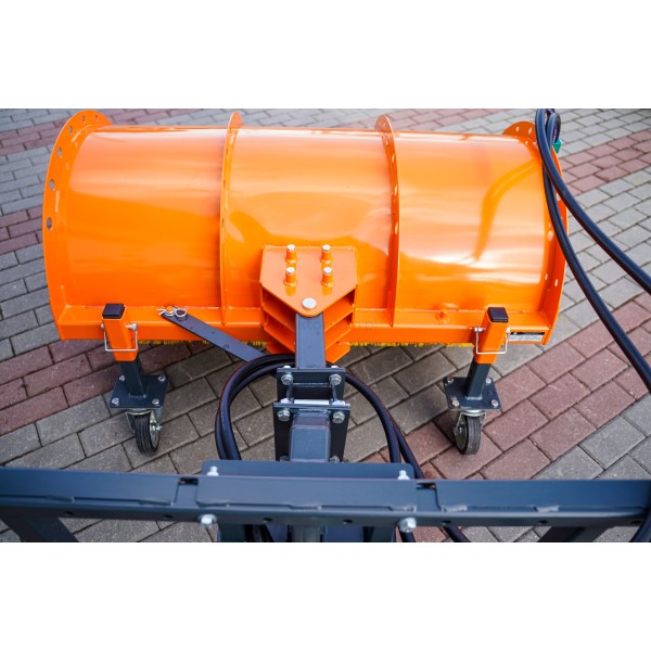 Kehrmaschine 120 cm für Traktor T 804/0, hydraulisch (TUR) 4FARMER