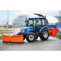 Ciągnik LS Tractor XU6168 z pługiem i posypywarką | cena | dane |