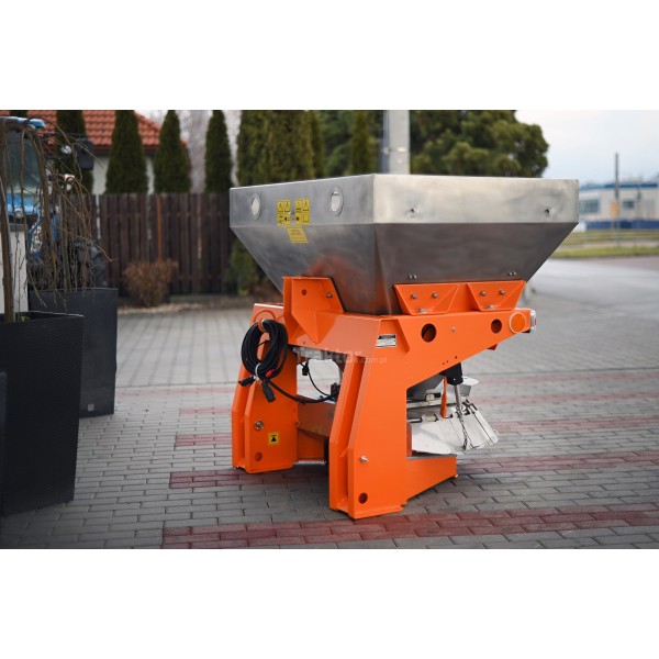 Sand/salt spreader/gritter N065 POM Augustów | price | data |