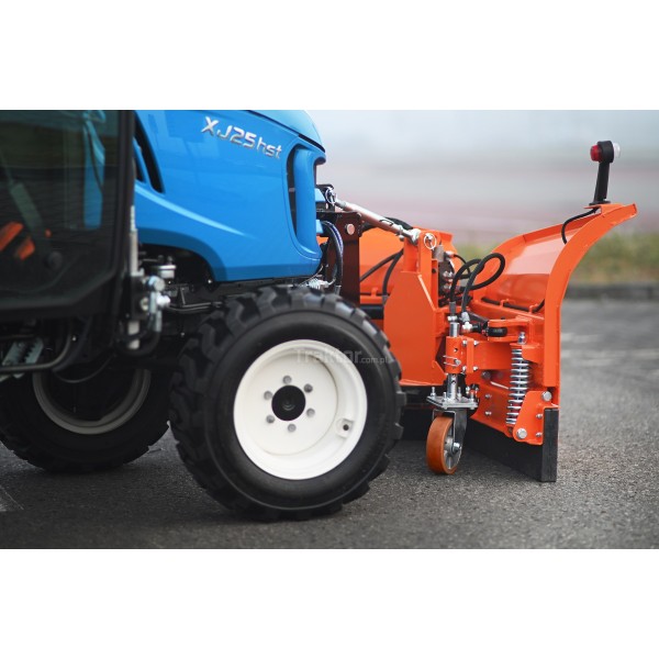 Tractor LS XJ25 HST con cabina y arado | reseñas | video | datos | precio