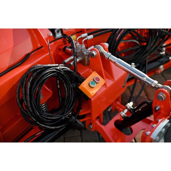 Pług do śniegu strzałkowy SPV-300+ / 300 cm, hydrauliczny (TUZ) 4FARMER | Traktor.com.pl
