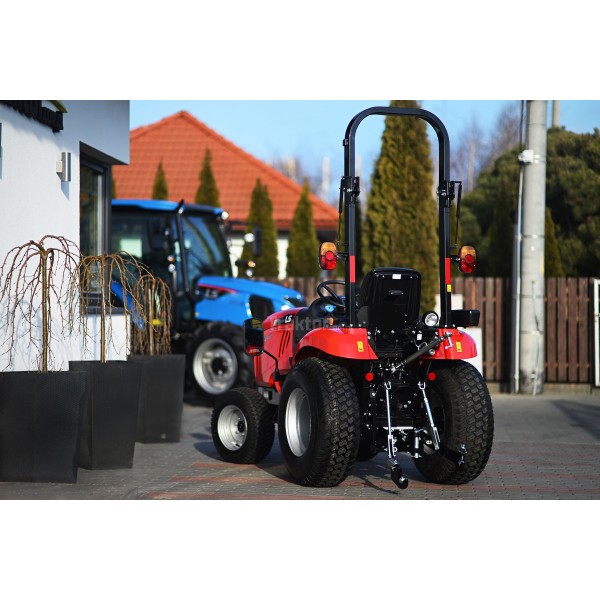 Tractor LS Tractor XJ25 HST / RED | reviews | video | data | price