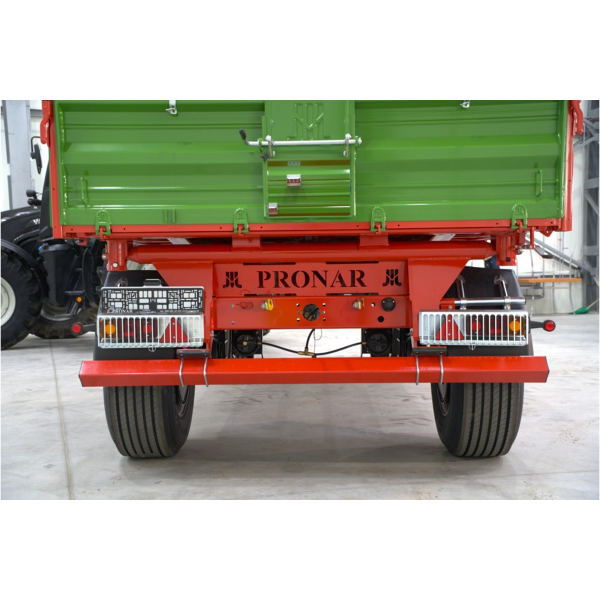 Przyczepa rolnicza dwuosiowa 12T z kiprem PT612L Pronar | Traktor.com.pl