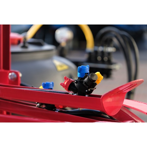 300L Demarol mounted field sprayer / 6m lance, triple nozzle