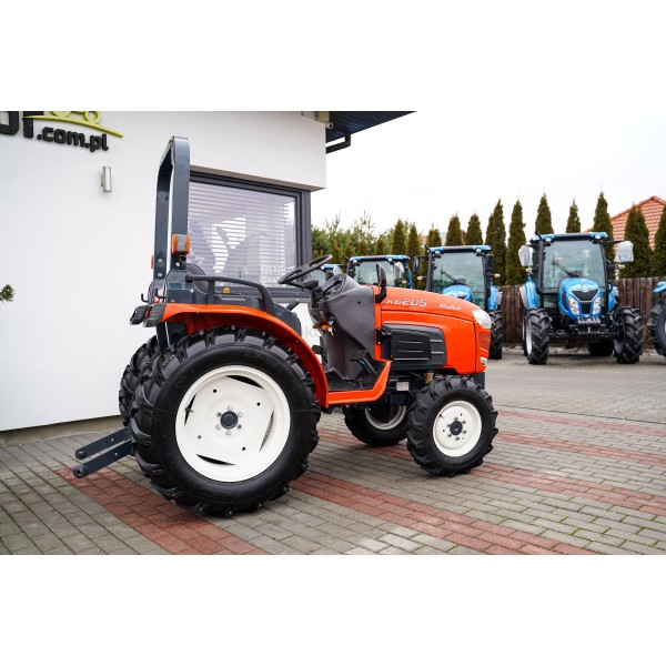 Kubota KB205 4x4 - 20KM