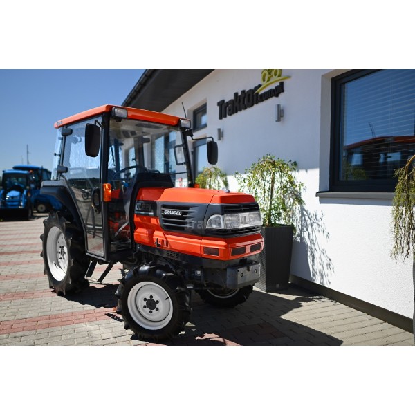 Kubota GL221D 4x4 - 22 km