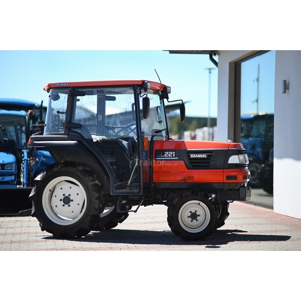 Kubota GL221D 4x4 - 22 km