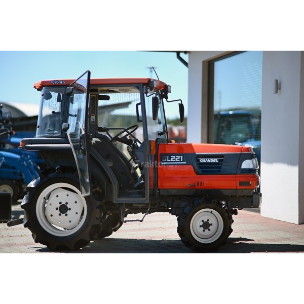 Kubota GL221D 4x4 - 22 km