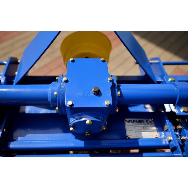 Glebogryzarka ciężka RTG 125 4FARMER | Traktor.com.pl
