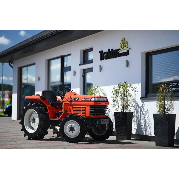 Kubota L1-255D 4x4 - 25KM