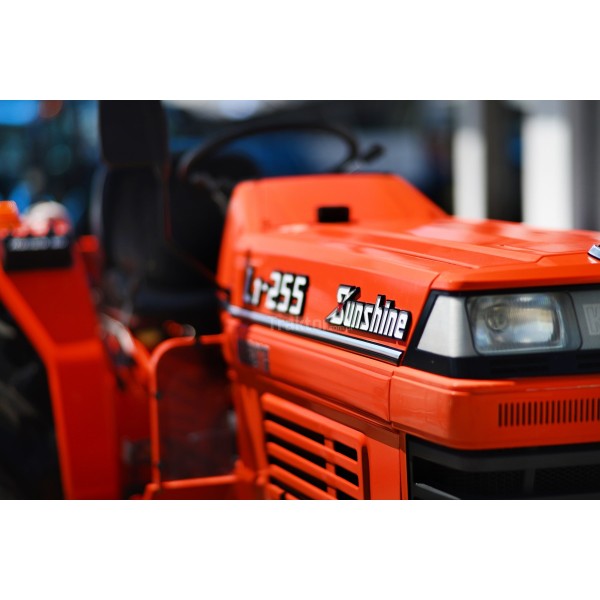 Kubota L1-255D 4x4 - 25KM