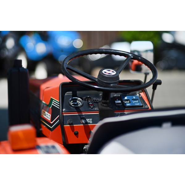 Hinomoto E1804D 4x4 - 18 km