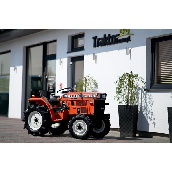 Hinomoto C144D 4x4 - 17KM