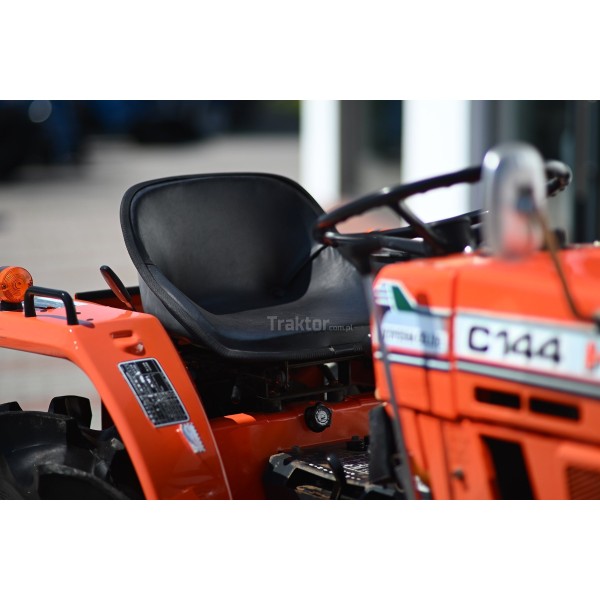 Hinomoto C144D 4x4 - 17KM