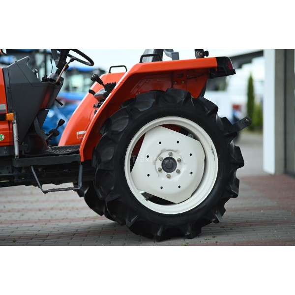 Kubota GL23D 4x4 - 22.7KM